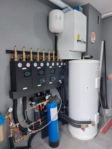 Astom - serwis i naprawa kotłów gazowych Częstochowa Wierzchowisko ARISTON JUNKERS IMMERGAS BOSCH DE DIETRICH VIESSMANN WOLF